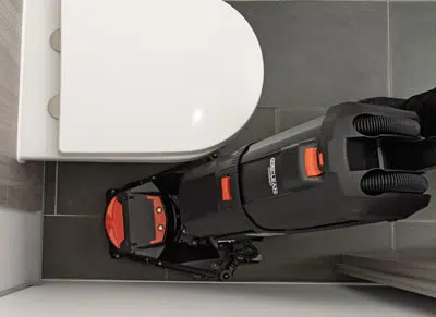220NX Ultra Slim Cleaning Width.jpg